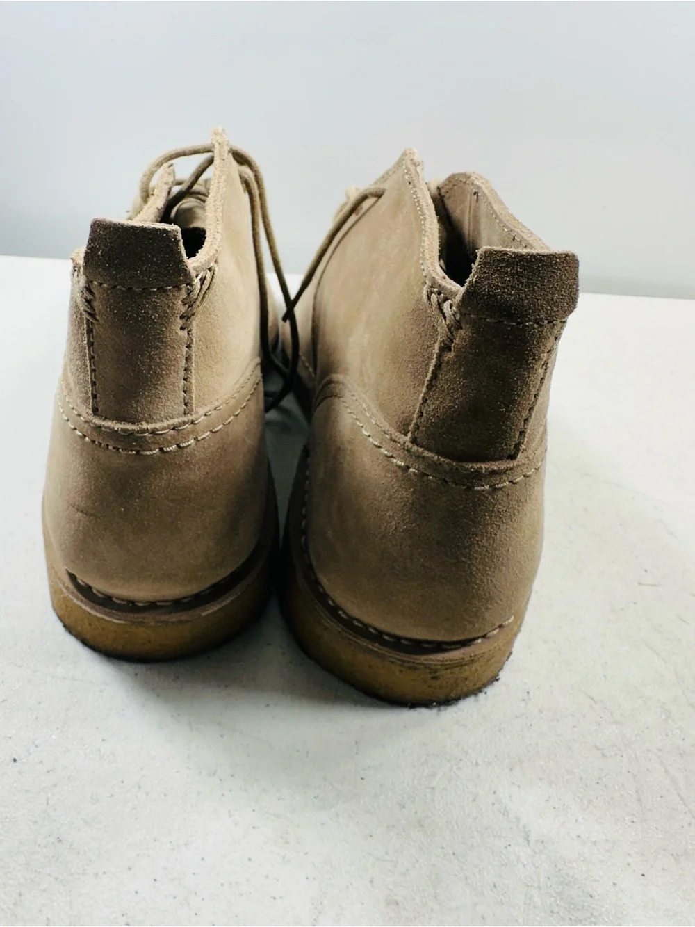 L.L. Bean men's tan suede desert chukka boot size 9,5 W